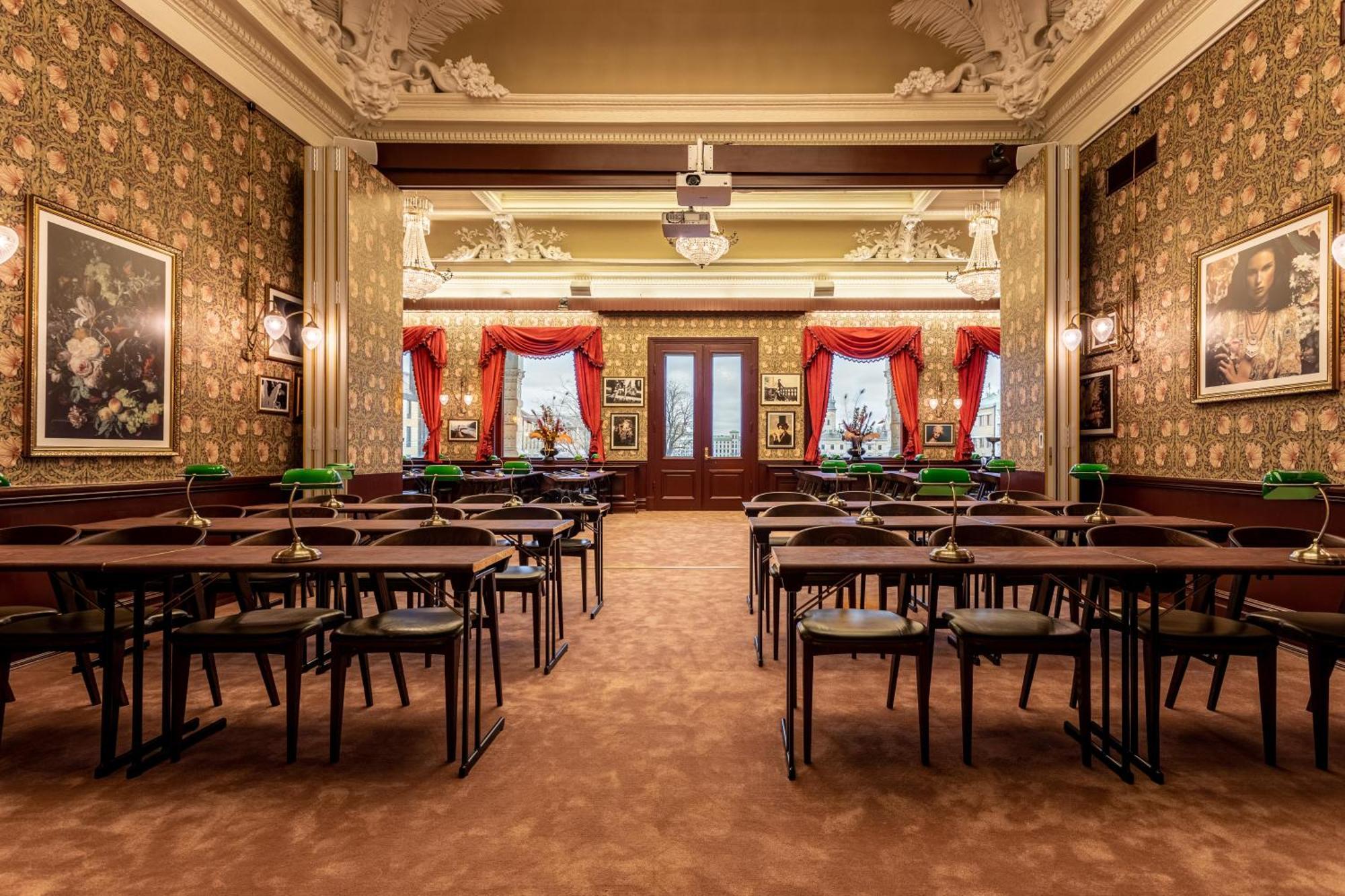 Pigalle Hotell 5*
